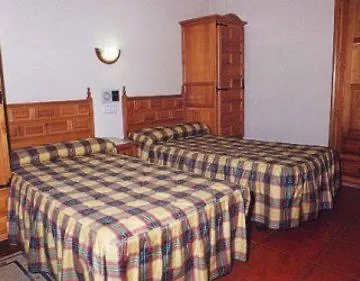 Ruta De Castilla מלון